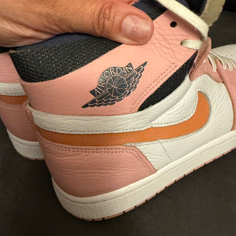Nike Air Jordan 1 High Retro Pink Quartz‎ Basketball Sneakers Size 9.5 - Picture 7 of 8